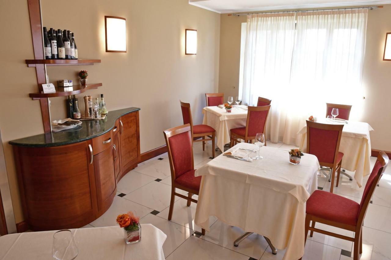 Albergo Ristorante San Marco Карманьола Экстерьер фото