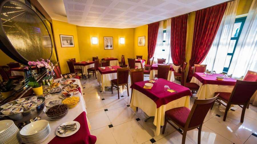 Albergo Ristorante San Marco Карманьола Ресторан фото